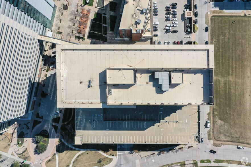 More Photos Of 1150 State St, Richardson Office For Lease