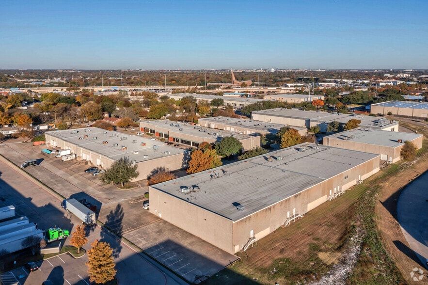 More Photos Of 850 N Dorothy Dr, Richardson Unknown For Lease