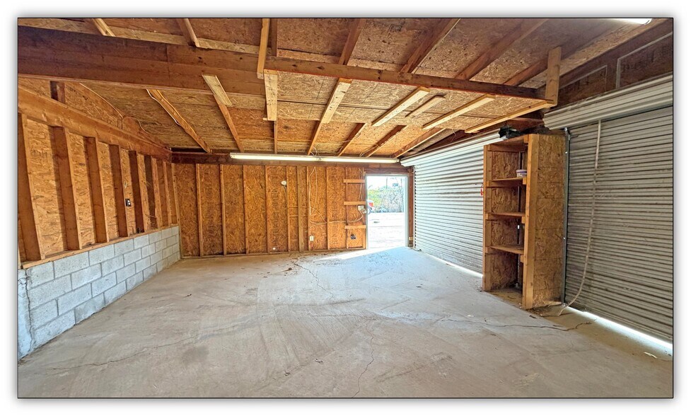 More Photos Of 1709 Mlk Jr Blvd, Gainesville Light Distribution For Lease