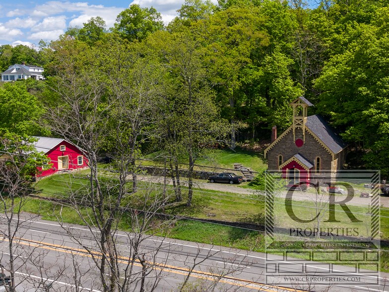 More Photos Of 5768-5774 Albany Post Rd, Rhinebeck Freestanding For Sale