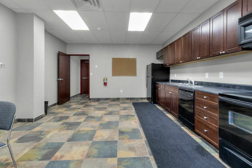 More Photos Of 695 Pro Med Ln, Carmel Medical For Sale