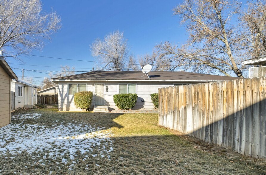 More Photos Of 1947-1949 H St, Sparks Apartments For Sale