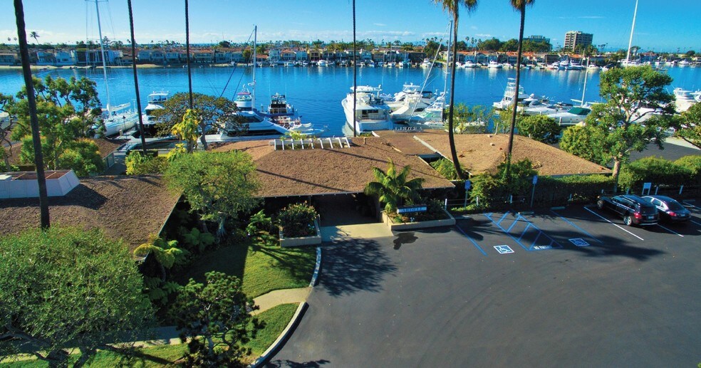 More Photos Of 2077 W Coast Hwy, Newport Beach Office For Lease