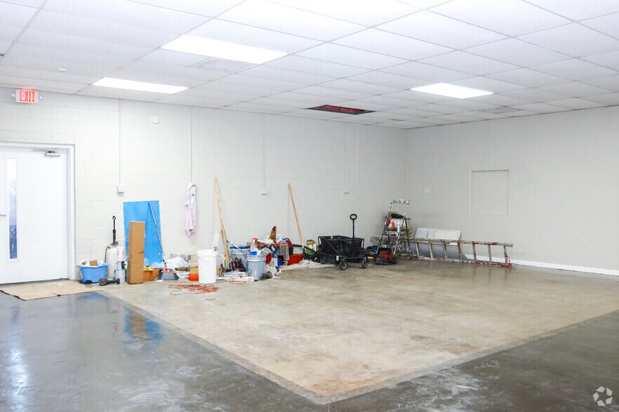 More Photos Of 201 N Winfree St, Dayton Office For Lease