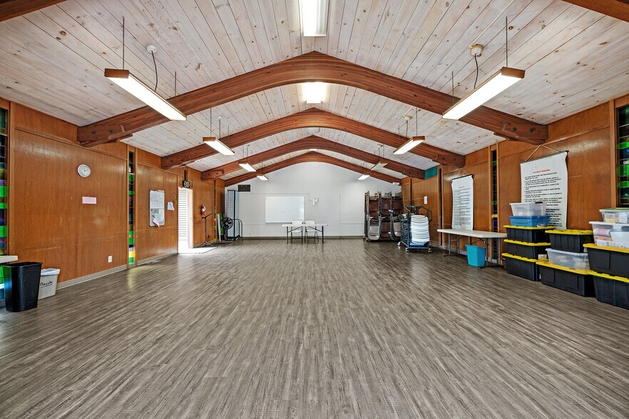 More Photos Of 4930 Newanga Ave, Santa Rosa Religious Facility For Sale