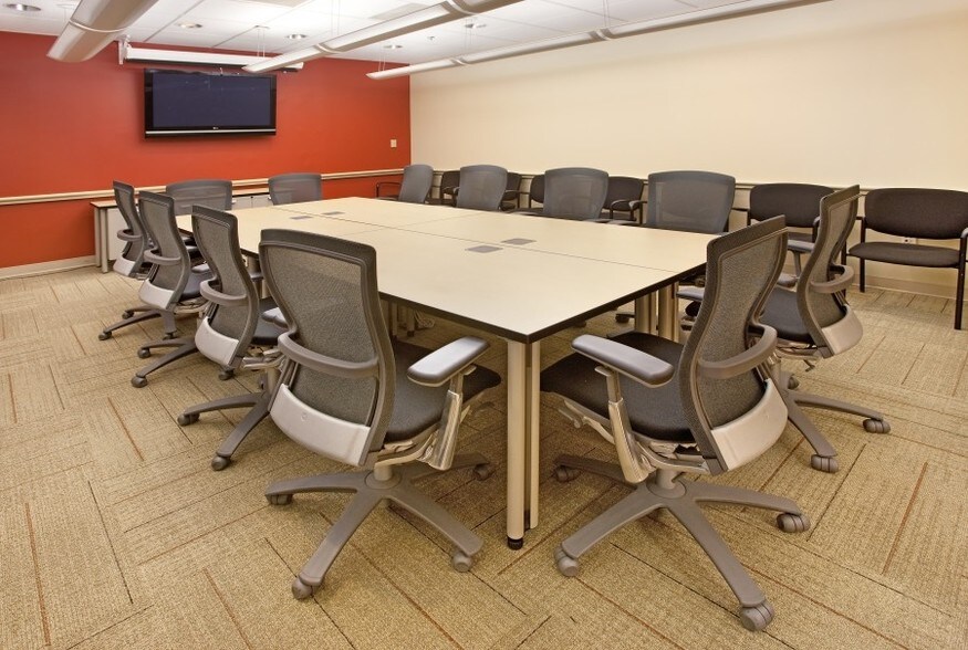 More Photos Of 10 E Baltimore St, Baltimore Office For Lease