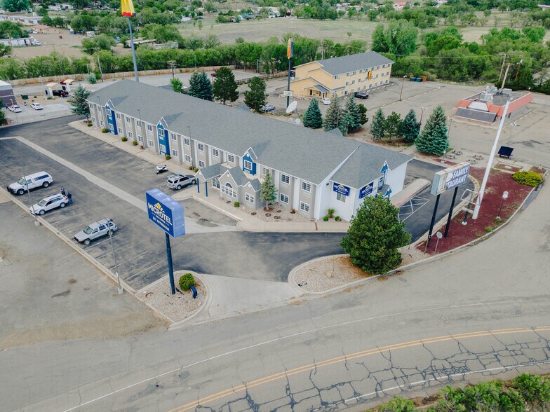 More Photos Of 1640 Cedar St, Raton Hotel For Sale