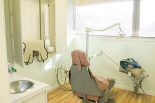 More Photos Of 1601 McHenry Village Way, Modesto Medical For Sale