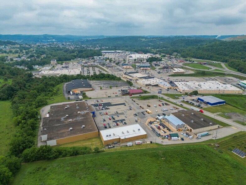More Photos Of 158 Finley Rd, Belle Vernon Freestanding For Lease