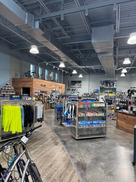 More Photos Of 9040 Falcon View Dr, McKinney Storefront For Sale