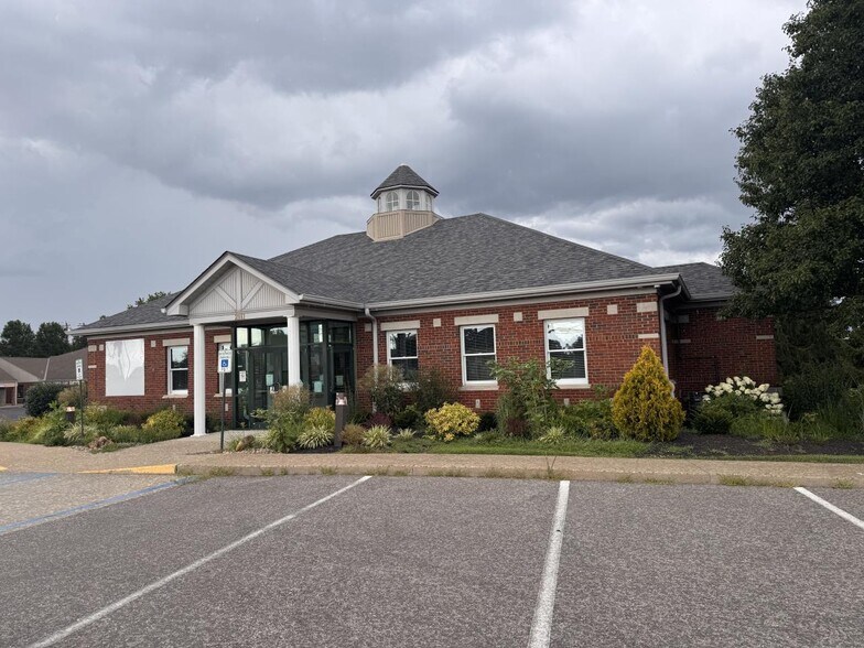 Primary Photo Of 2911 Alexandria Pike, Highland Heights Bank For Sale