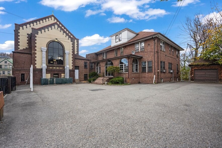 More Photos Of , Staten Island Specialty For Sale