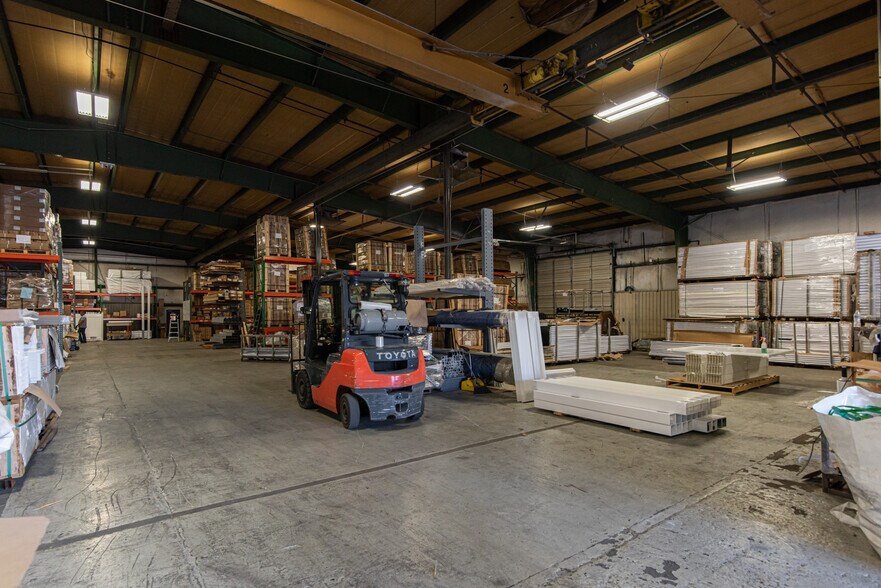 More Photos Of 701 S 100 E, Provo Manufacturing For Lease