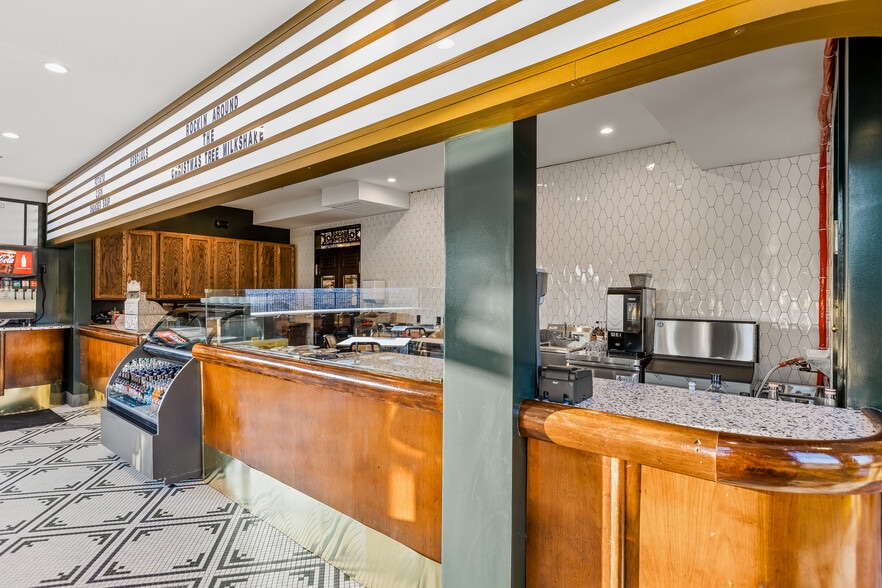 More Photos Of 5503 Main St, Ooltewah Flex For Sale