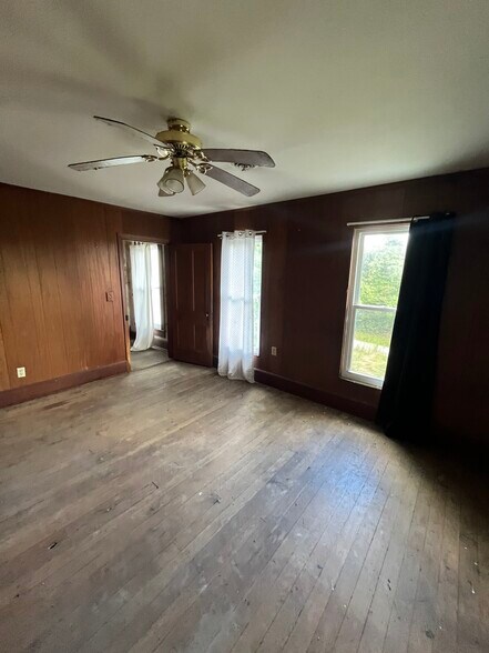 More Photos Of 61961 Dysart Woods Rd, Belmont Specialty For Sale