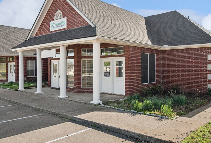 More Photos Of 6407 Colleyville Blvd, Colleyville Medical For Lease