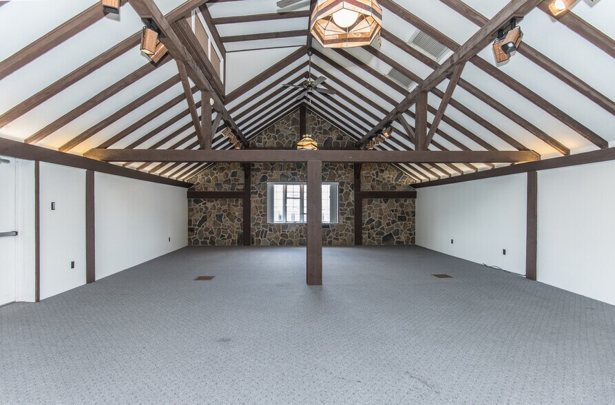 More Photos Of 981 Second Street Pike, Richboro Office For Lease