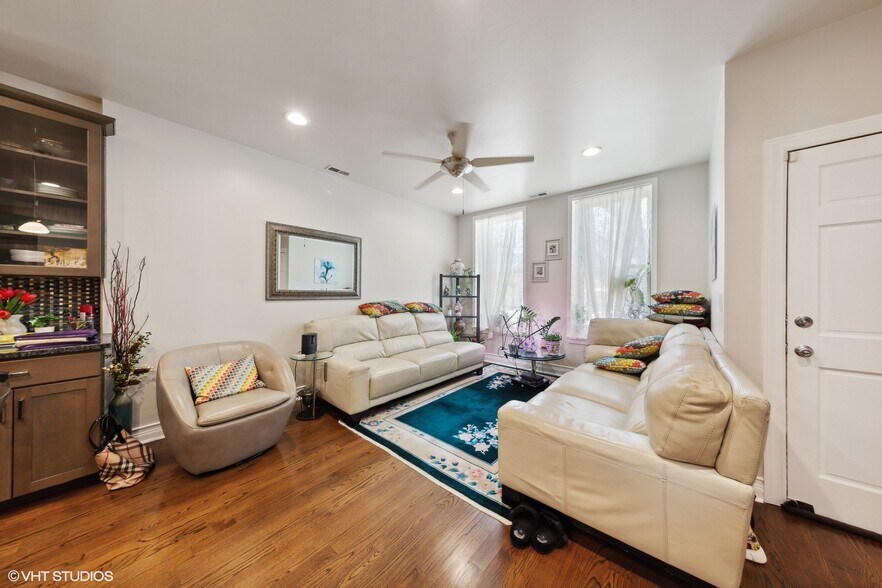 More Photos Of 815 S Bell Ave, Chicago Multifamily For Sale
