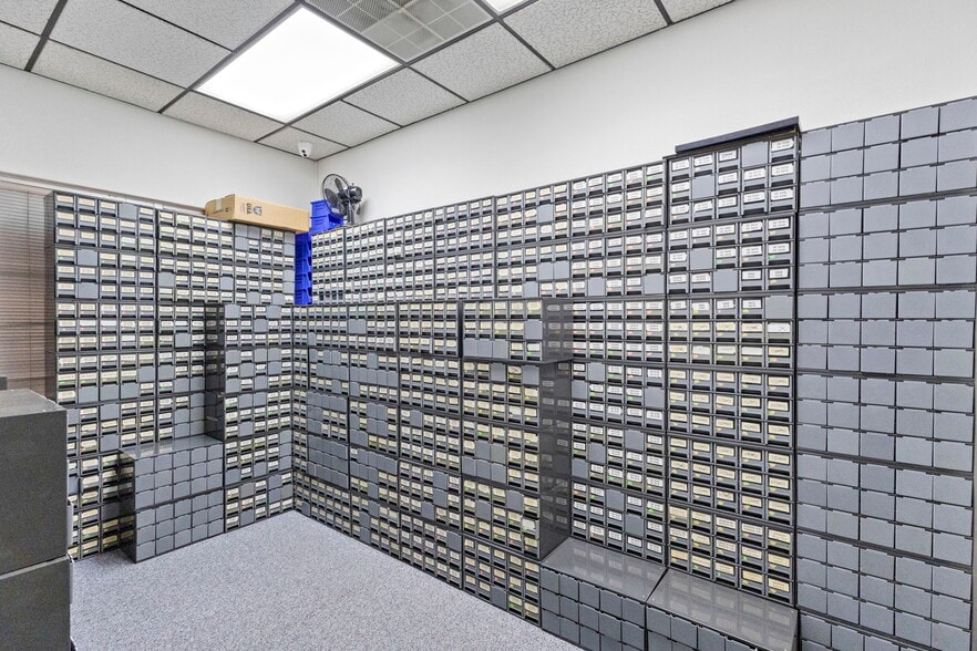 More Photos Of 706 N Diamond Bar Blvd, Diamond Bar Office For Sale