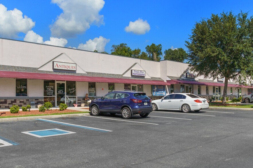 More Photos Of 3451 E Louise Ln, Hernando General Retail For Lease