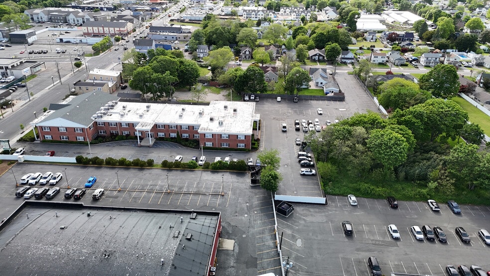 More Photos Of 475 E Main St, Patchogue Medical For Sale