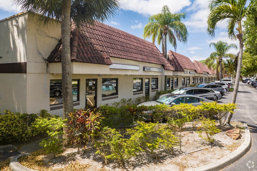 More Photos Of 1200 Clint Moore Rd, Boca Raton Showroom For Lease