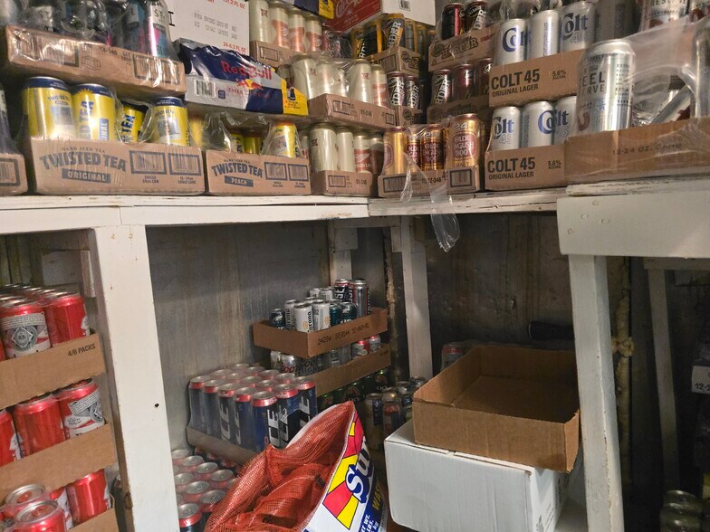 More Photos Of 6001 Upland St, Philadelphia Storefront For Lease