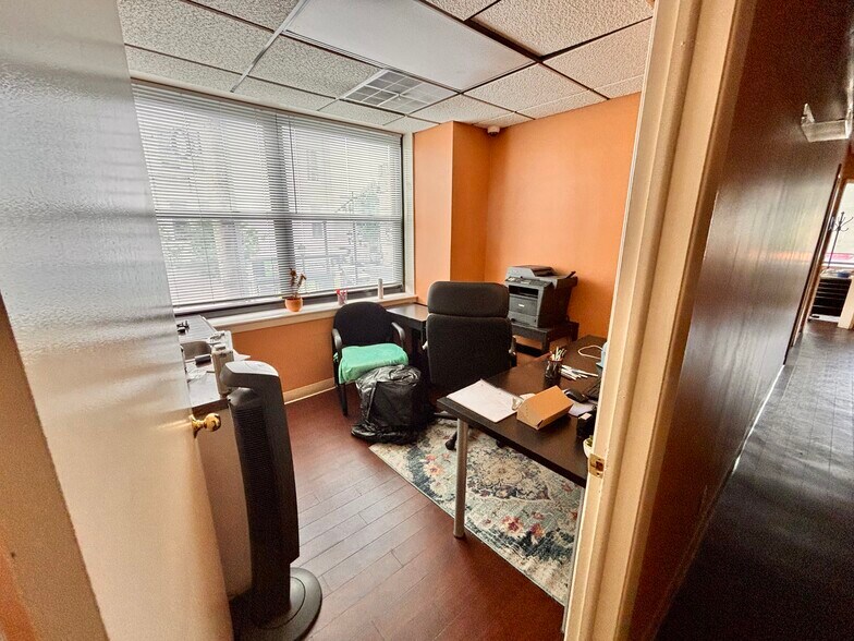 More Photos Of 4900-4902 Bergenline Ave, Union City Storefront Retail Office For Lease