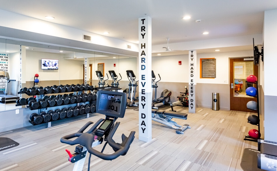 More Photos Of 728 Market St, Chattanooga Apartments For Sale