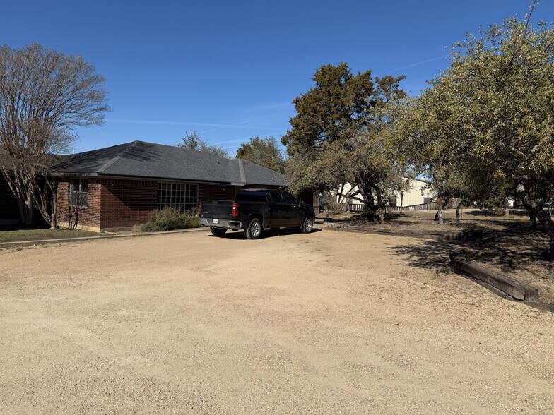 Primary Photo Of 1030 Canyon Bend Dr, Dripping Springs Light Distribution For Lease