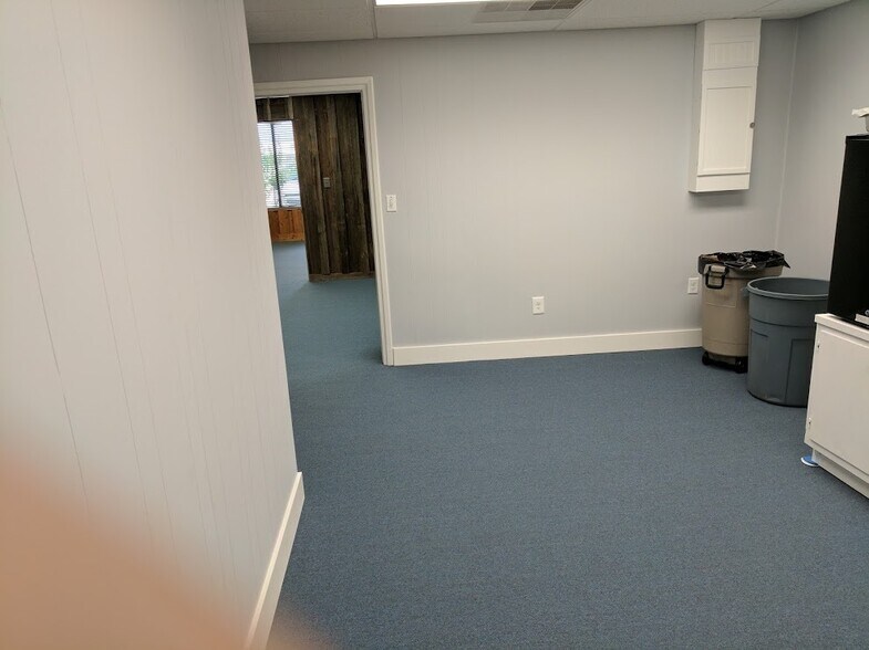 More Photos Of 4336 Fayetteville Rd, Lumberton Office For Lease