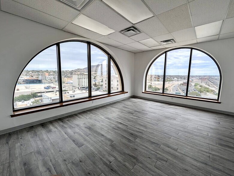 More Photos Of 416 N Stanton St, El Paso Office For Lease