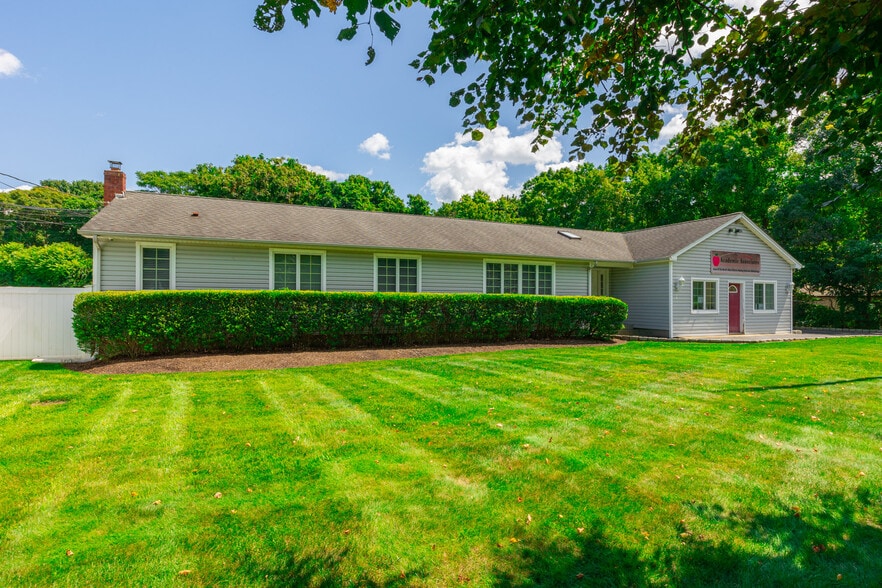 More Photos Of 501 William Floyd Pky, Shirley Office For Lease