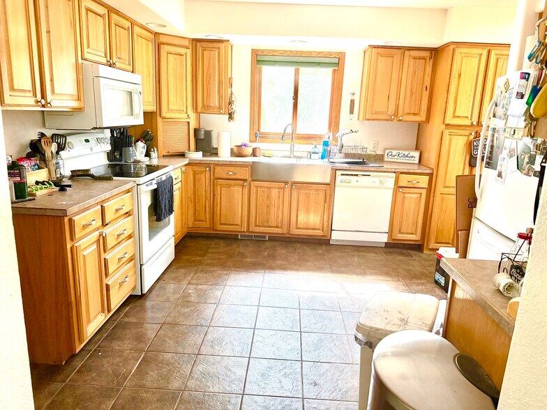 More Photos Of 3980 Lakeshore Dr, Rhinelander Lodge Meeting Hall For Sale
