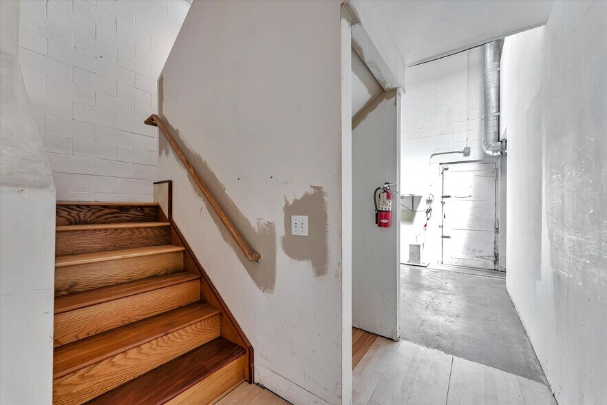 More Photos Of 1227 San Pablo Ave, Berkeley Storefront For Sale