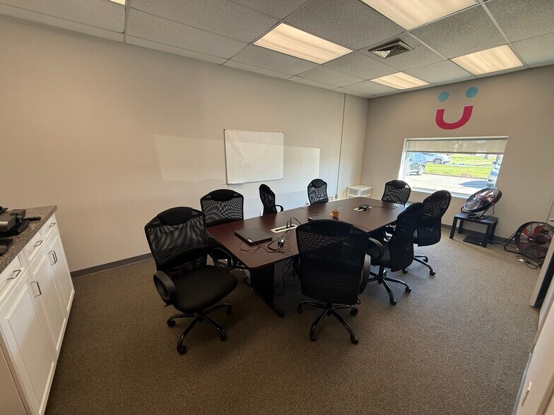 More Photos Of 51 Boston Post Rd, Madison Unknown For Lease