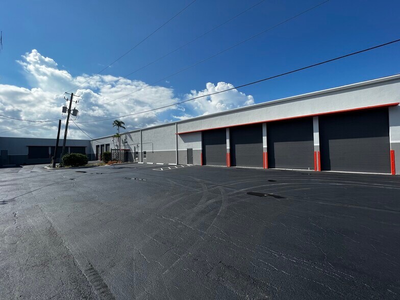 Primary Photo Of 4120-4132 NW 10th Ave, Fort Lauderdale Warehouse For Lease