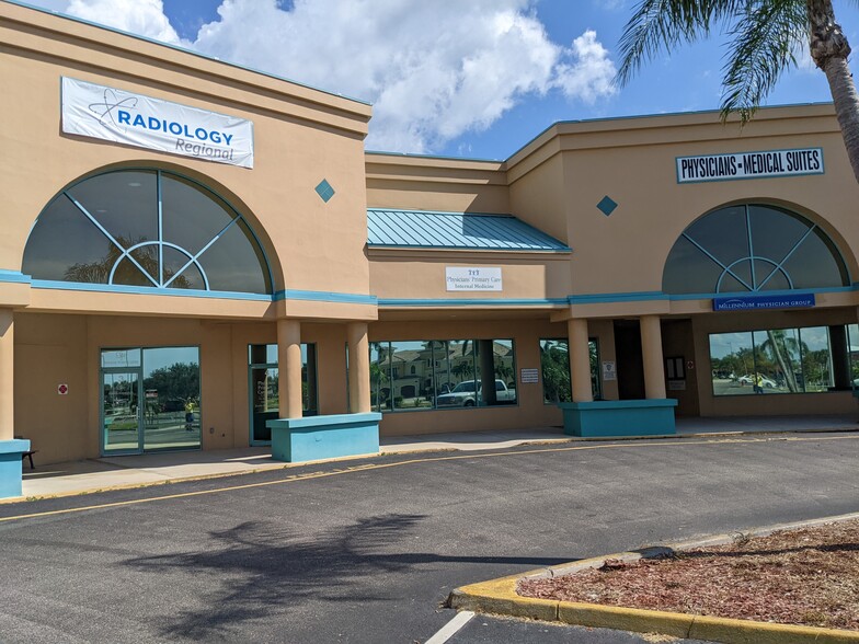 More Photos Of 1708 Cape Coral Pky, Cape Coral Medical For Sale