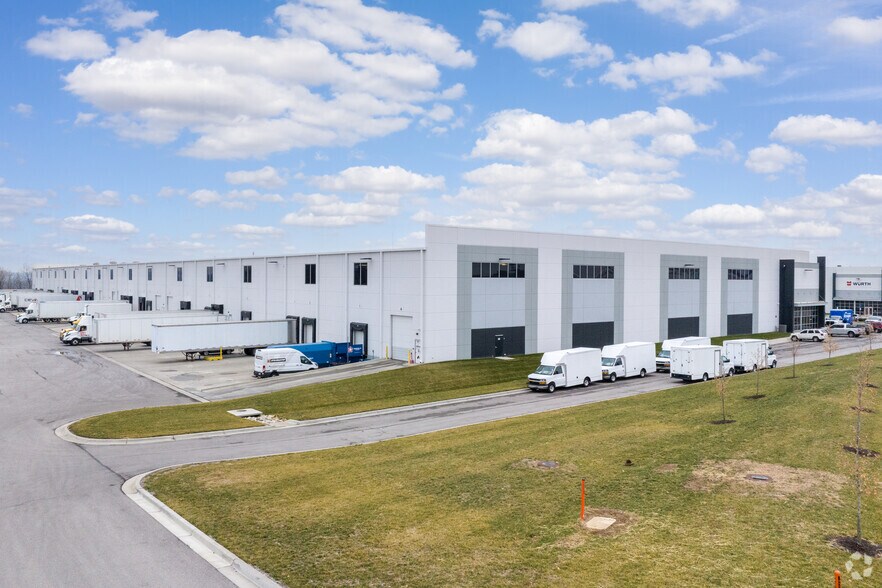 More Photos Of 9501 NE Parvin Rd, Kansas City Unknown For Lease