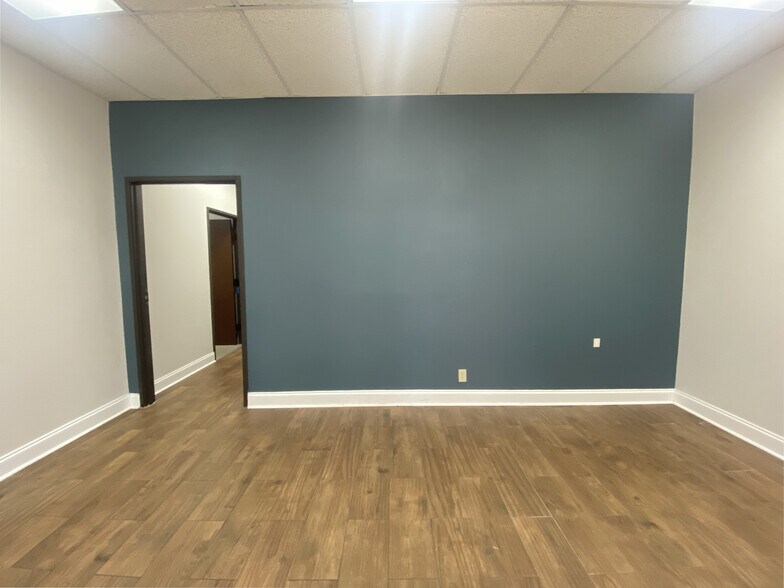 More Photos Of 10935 Wurzbach Rd, San Antonio Office For Lease