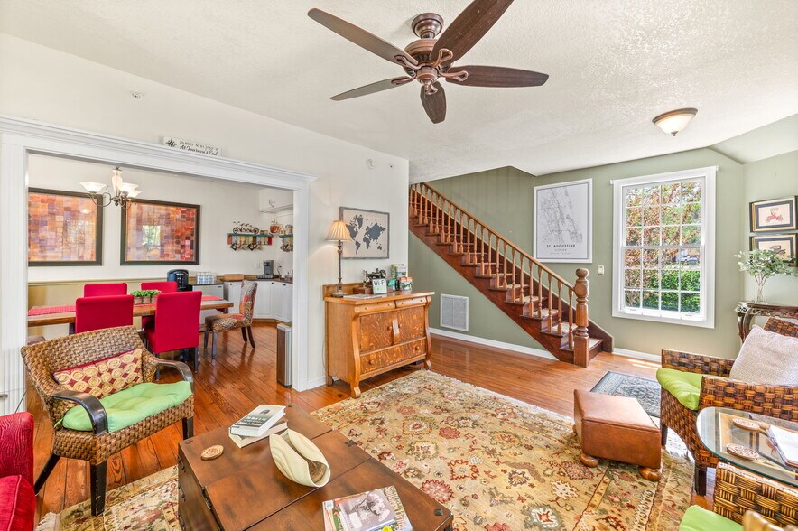 More Photos Of 89 Cedar St, Saint Augustine Hotel For Sale