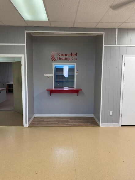 More Photos Of 22412 Perry Hwy, Zelienople Unknown For Lease