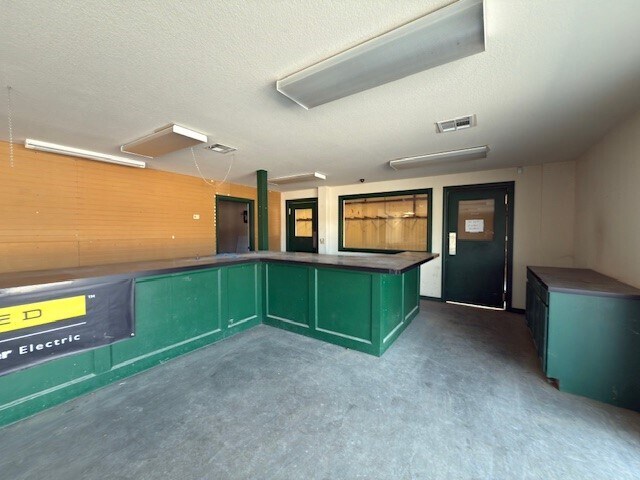 More Photos Of 1600 S Main St, Mcalester Industrial For Lease