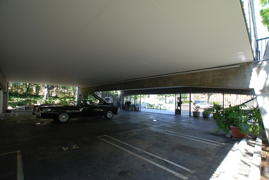 More Photos Of 1517 Fair Oaks Ave, South Pasadena Office For Lease