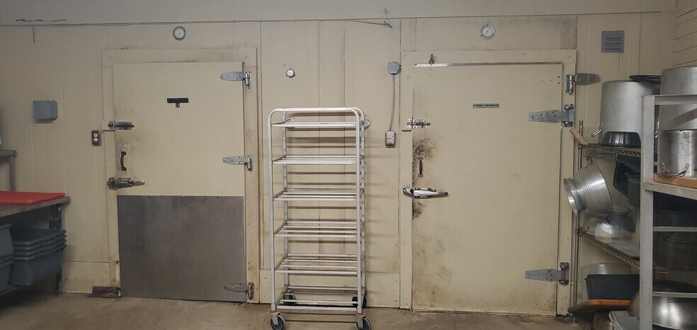 More Photos Of 1616 Farmers Rd, Burlington Restaurant For Sale