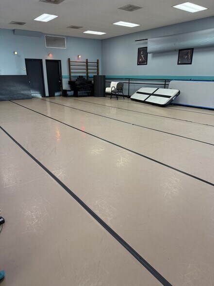 More Photos Of 769 Blanding Blvd, Orange Park Office For Lease