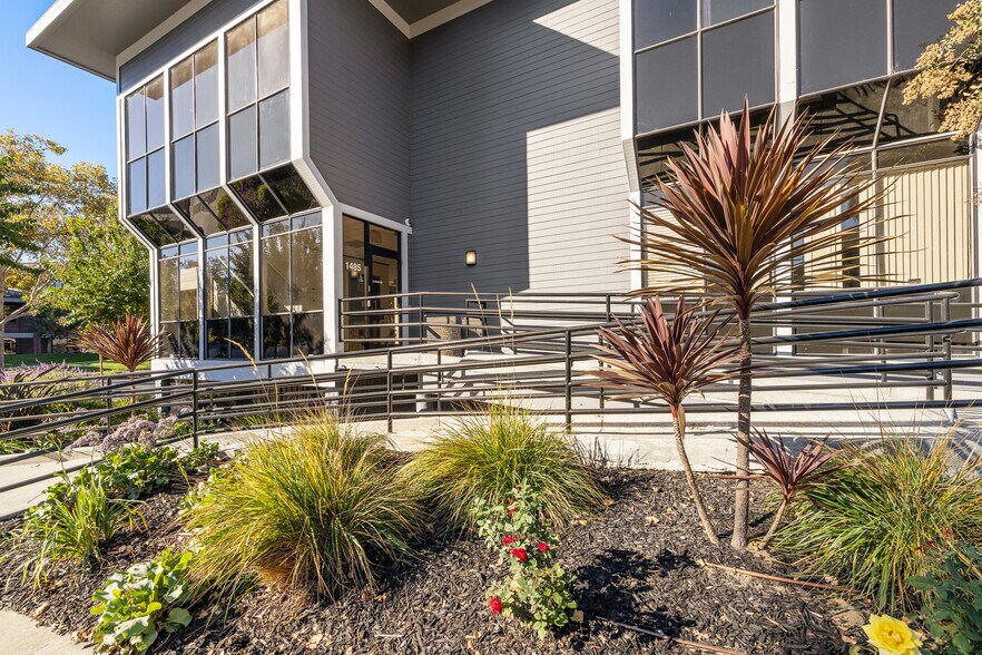 More Photos Of 1485 Treat Blvd, Walnut Creek Loft Creative Space For Lease