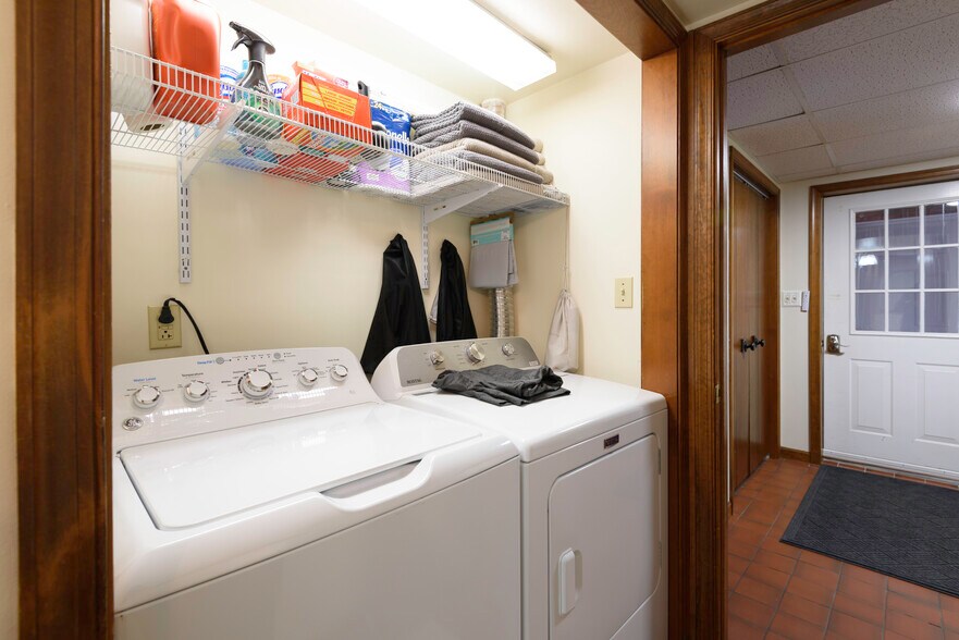 More Photos Of 166 Rosehill Ave, West Grove Multifamily For Sale