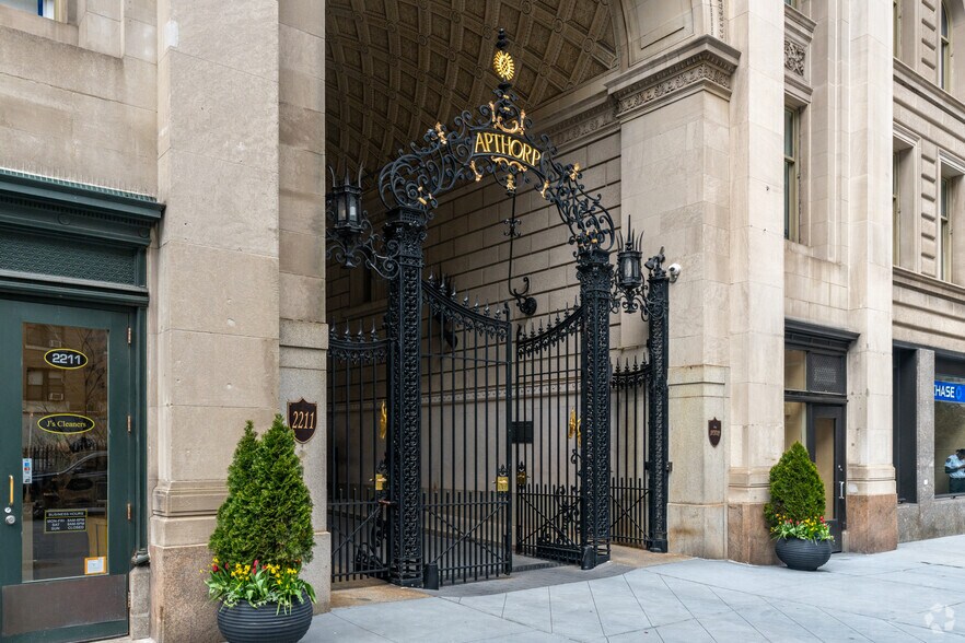 More Photos Of 390 West End Ave, New York Apartments For Lease