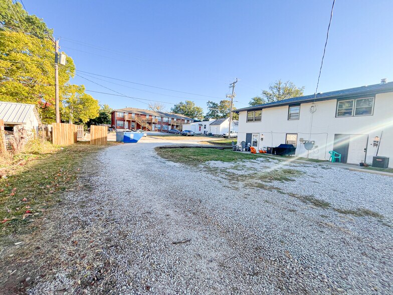 More Photos Of 408 S Mulberry St, Warrensburg Apartments For Sale